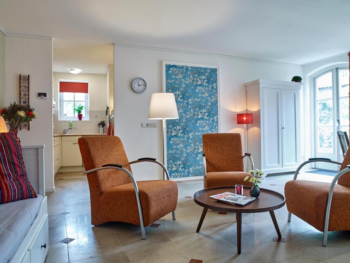 Studio # Het Pauwennest 登博斯 外观 照片